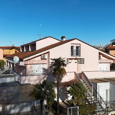 Palme 13 - Marcelli, Bilocale Con Terrazzino, Le Palme Lejlighed