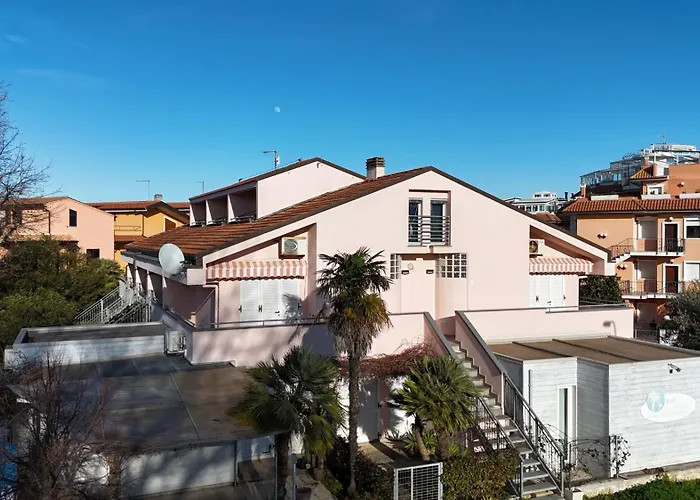 Palme 13 - Marcelli, Bilocale Con Terrazzino, Le Palme Apartamento